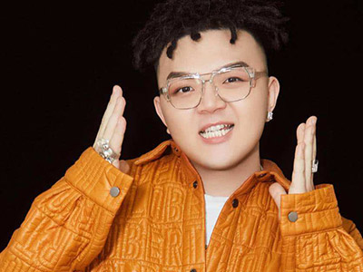 艾福杰尼医学奇迹是什么梗, 艾福杰尼受伤骨折自己站起来了?