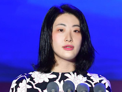 宗馥莉38岁至今无人娶, 娃哈哈唯一继承人疑与王思聪联姻？