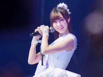 snh48前成员冯薪朵退团，原因竟被私生饭扒出！