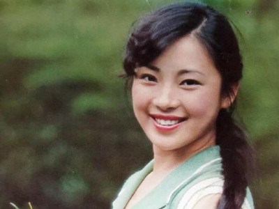 黄秋燕情史起底，和李连杰离婚后再嫁