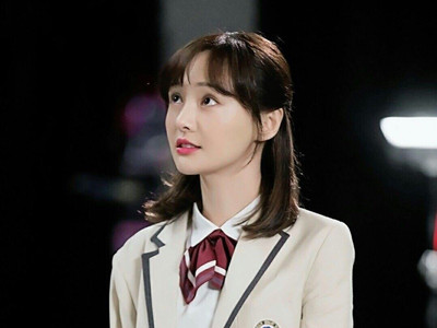 郑爽疑拒绝演李尖尖, 如今这部剧大火郑爽后悔拒演？