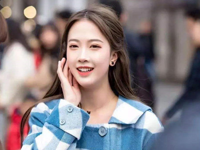 成都小甜甜近况起底，人设崩塌是拜金女？