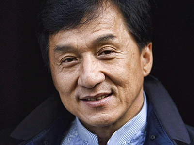 成龙怎么了？房子被拍卖网友怀疑是偷逃税被抓！