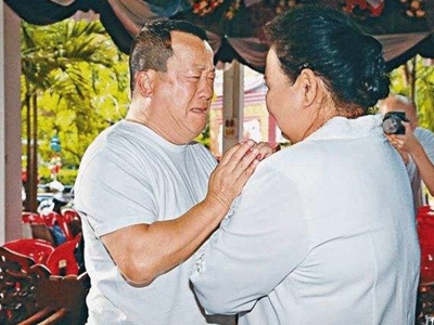 白龙王见人无数，唯独不见这两位中国香港明星