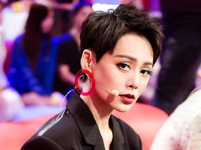 乘风破浪的姐姐总导演秒删， 总导演的发文内容是什么