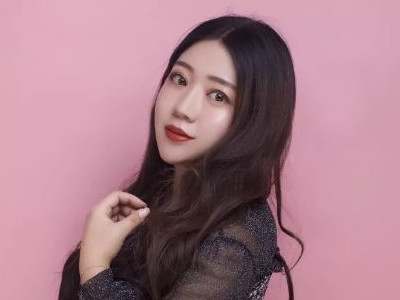 人气女网红被认出, 人气女网红是谁揭二霖霖个人资料
