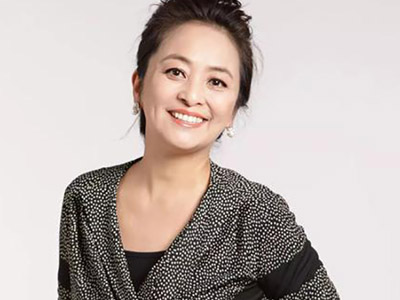 李勤勤为何专嫁外国人？是有崇洋情节吗？