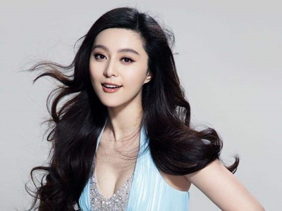 范冰冰李晨真的分手了吗？女方公开拍卖坐实二人分手！
