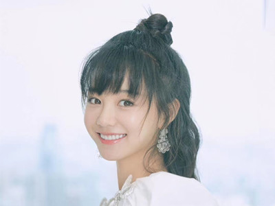 胡意旋十大校花之首？她是名校毕业的吗？