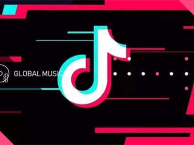 抖音掀起古风歌曲，歌曲《笑纳》的原唱是谁？
