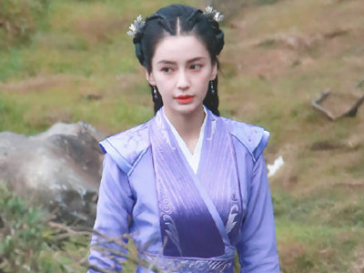杨颖新剧路透曝光, 一身紫衣尽显好身材却被吐槽状态不佳