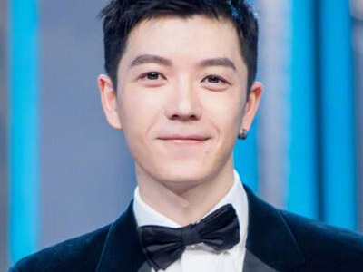 王栎鑫的家庭背景很好吗？那年的快男真的有内幕吗？