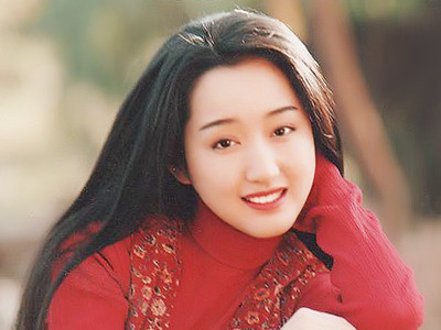 杨钰莹为赖文峰流产？ 杨钰莹是赖文峰的谁两人是何关系呢