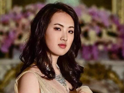 姚安娜为什么不跟爸爸姓任？ 姚安娜三兄妹三个姓引好奇