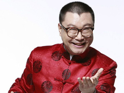 尹相杰登记结婚，大方晒出和妻子合照两人非常恩爱