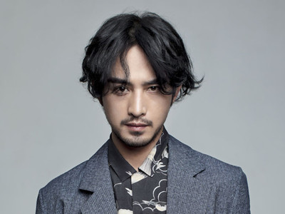  张晓晨个人资料简介，他的老婆叫什么名字？
