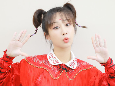 《萌探探》杨紫红孩儿造型路透！ 却被误认为是COS哪吒