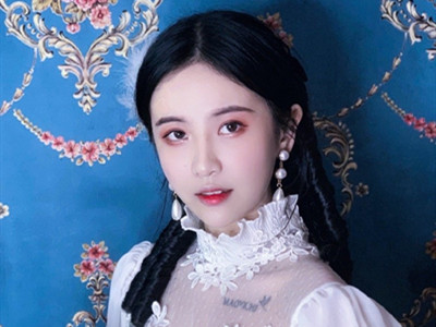 杨清柠宣布与毛宸宸分手, 2人分手是因为孩子?