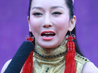 萨顶顶原名起底，原来本名就是那么有个性！