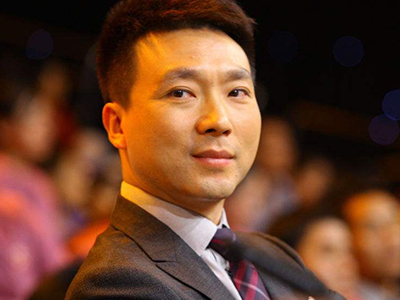 康辉官大还是撒贝宁大? 央视一哥究竟是谁?