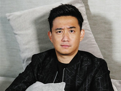 黄磊因为什么不唱歌了? 起底其不唱歌的原因及背后故事!