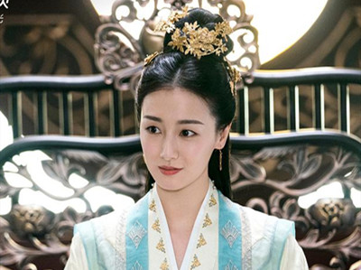 叶青在斛珠夫人演的谁? 褚琳琅第几集出现是好人吗